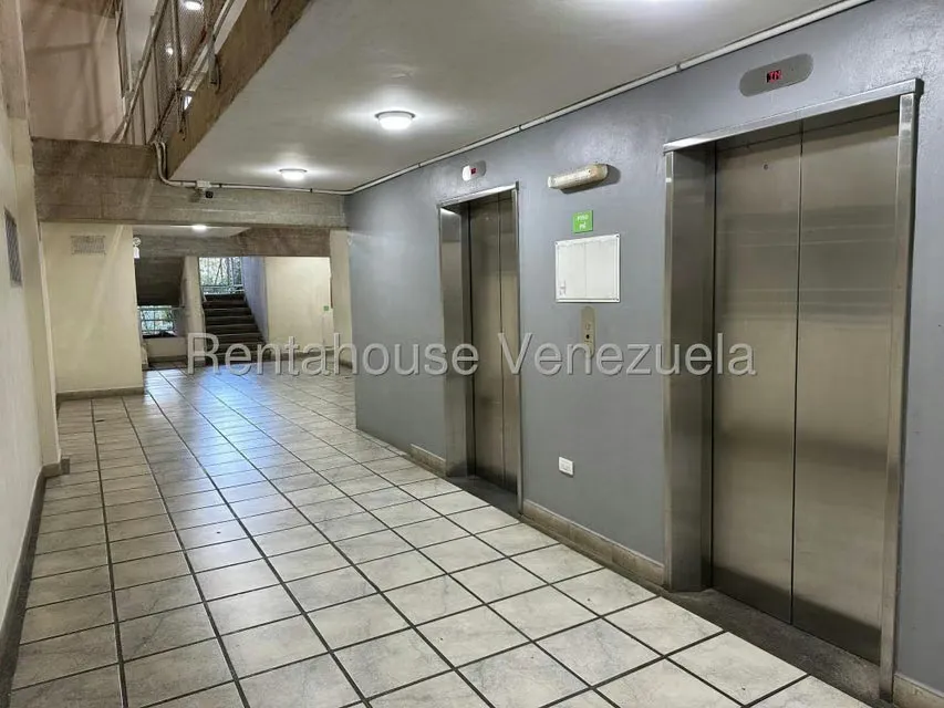 Apartamento (1 Nivel) en Alquiler en Miravila, Distrito Metropolitano - 8