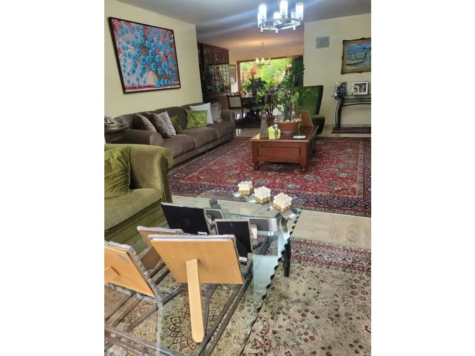 En Venta Apartamento Las Esmeraldas 193 m2 de 3H+Ser/4B/2E+Maletero - 5