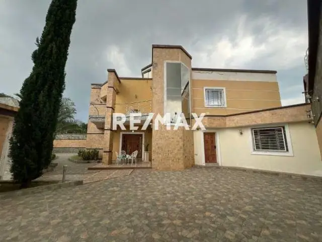 En venta Casa quinta Conjunto Residencial Santa Rosalia-Cagua