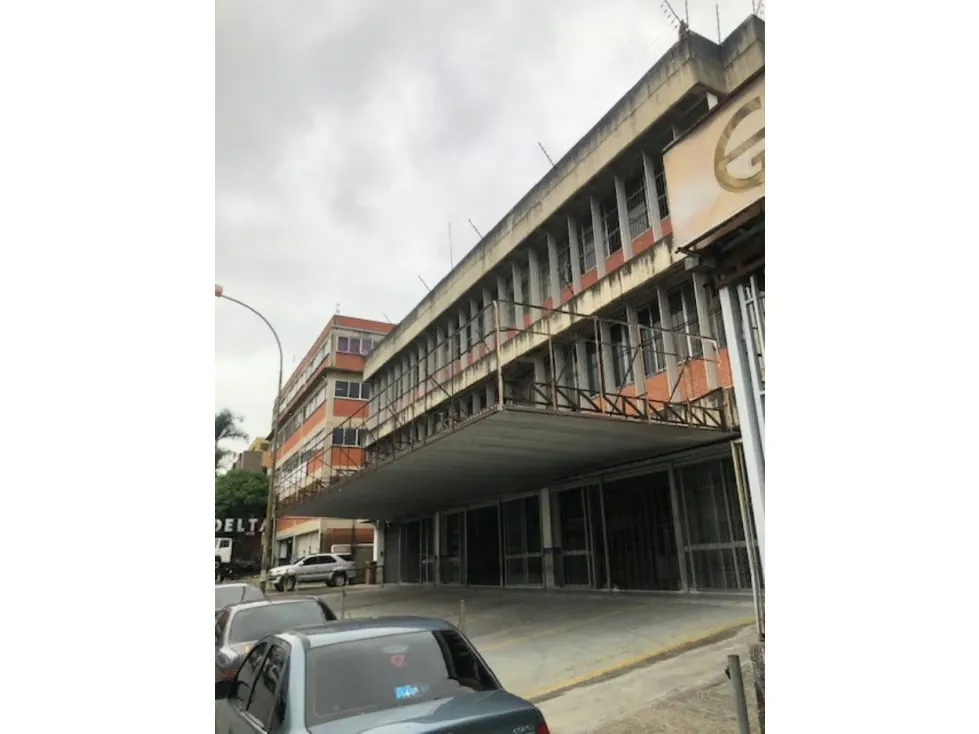 Se Vende EDF INDUSTRIAL 3.820m²-4Niveles-20B-Asc.Carga-La Urbina 1237