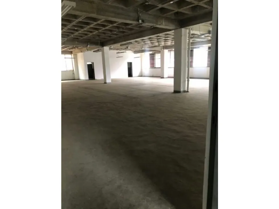 Se Vende EDF INDUSTRIAL 3.820m²-4Niveles-20B-Asc.Carga-La Urbina 1237 - 26