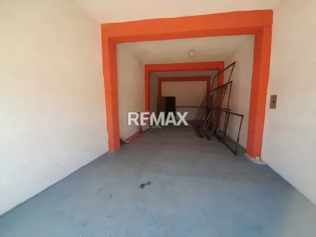 EN ALQUILER LOCAL COMERCIAL DE 400 METROS CUADRADOS EN LA AVENIDA HUGO CHAVEZ DE TUCACAS. - 3