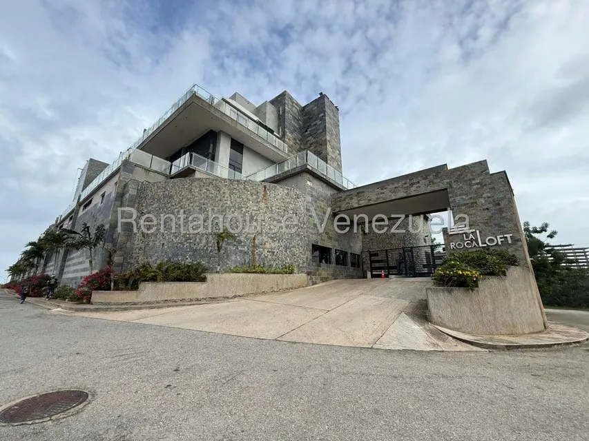 Apartamento (Duplex) en Venta en Playa Moreno, Nueva Esparta - 3