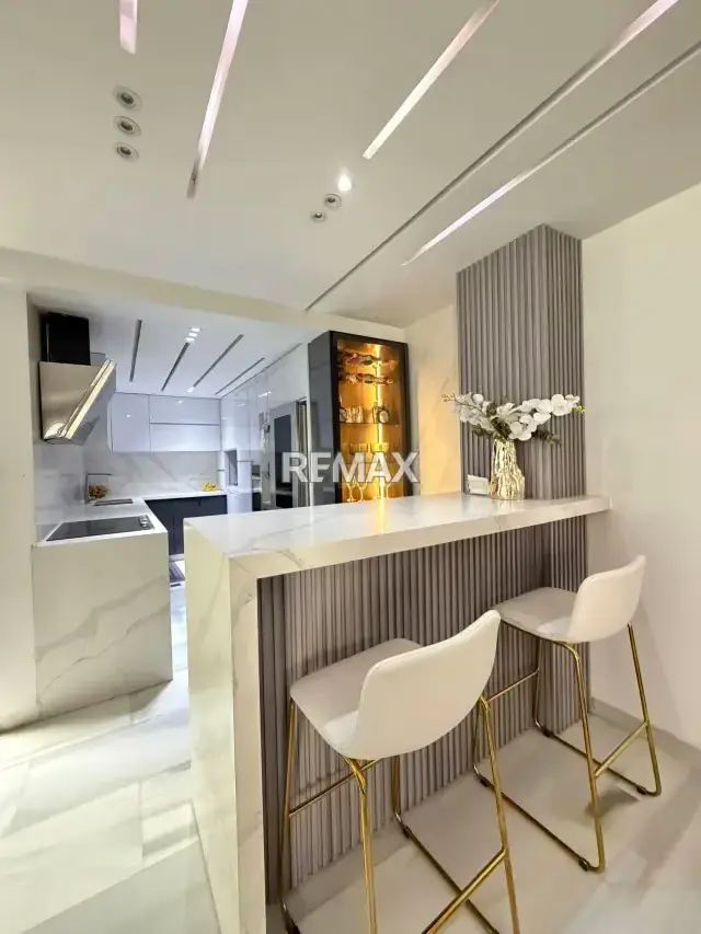 Venta de moderno Townhouse ubicado en Altos de Acariagua El Rincón Naguanagua
