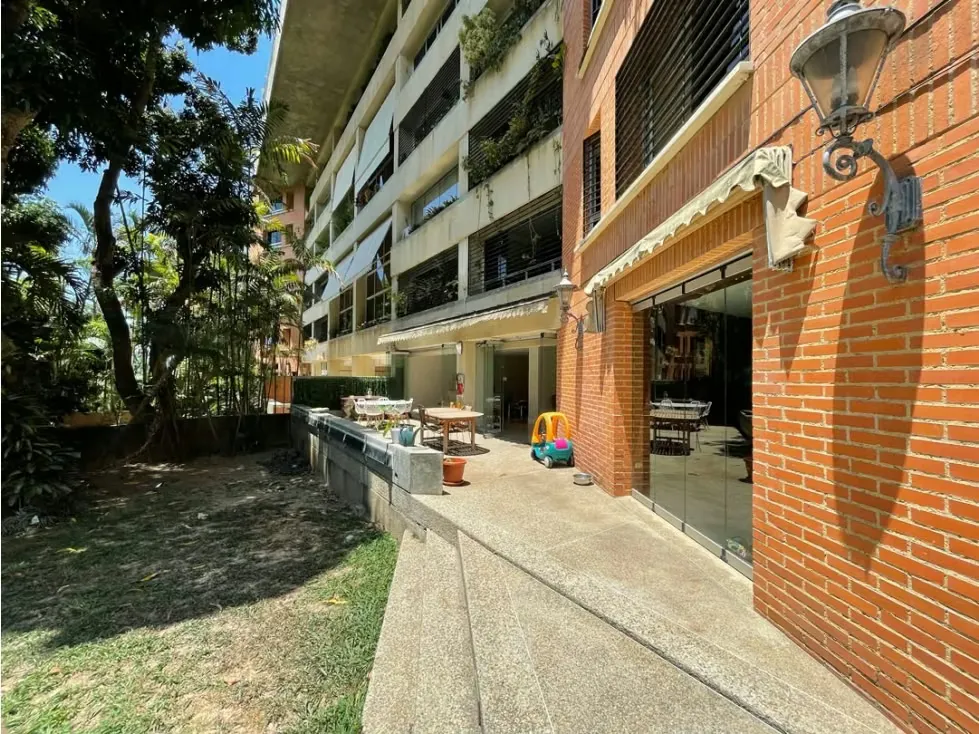 Se vende Apto 900m² 5h/6b/4p Los Palos Grandes - 2