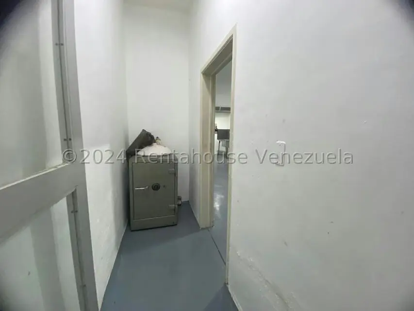 Local Comercial en Alquiler en Bello Monte, Distrito Metropolitano - 12