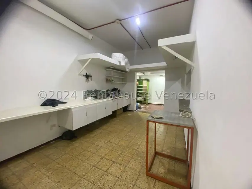 Local Comercial en Alquiler en Bello Monte, Distrito Metropolitano - 15