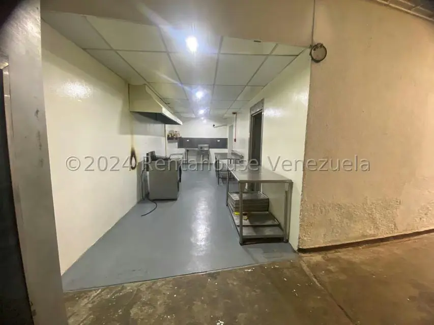 Local Comercial en Alquiler en Bello Monte, Distrito Metropolitano - 8