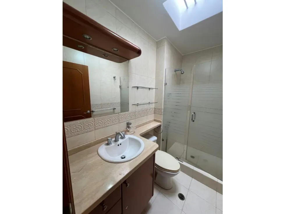 Vendo casa remodelada 296m3 Alto Hatillo 4548 - 9