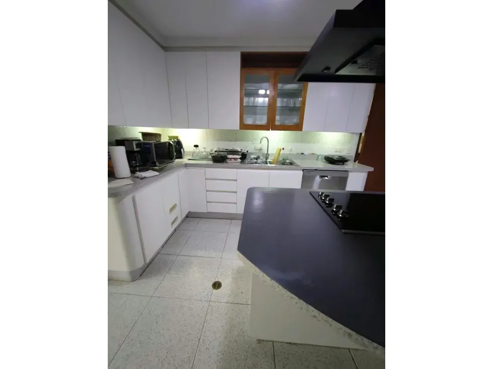 Alquilo apartamento c/vista 350m2 Los Palos Grandes 0305 - 10