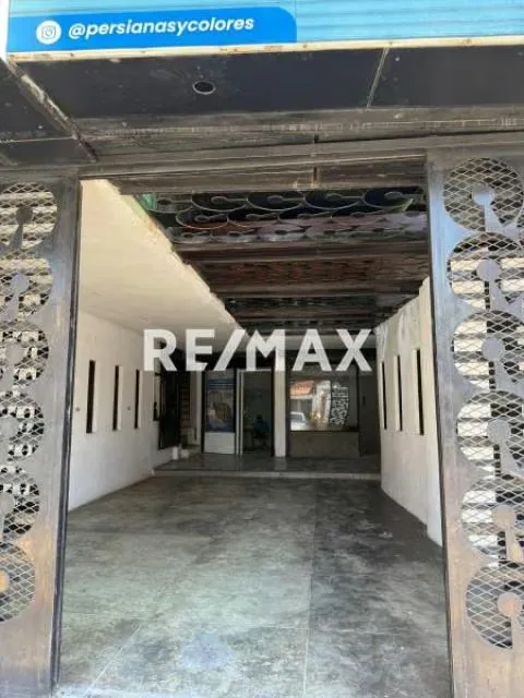Local Comercial en La Lago - 2