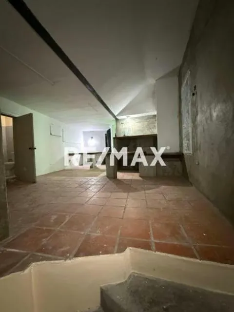 Local Comercial en La Lago - 3