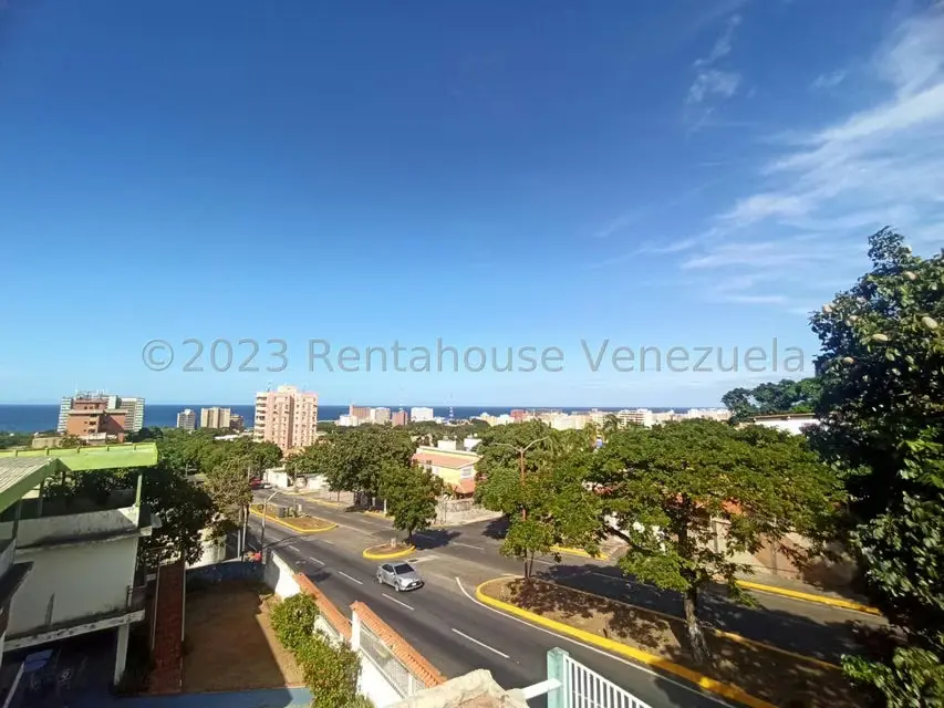 Casa (Multipes Niveles) en Venta en El Palmar del Este, Vargas - 28