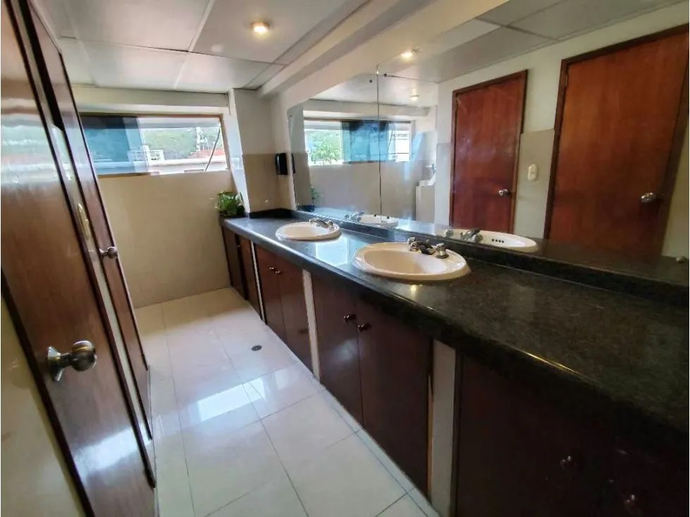Se alquila cubiculo/oficina 5m2 La Trinidad 2284 - 17