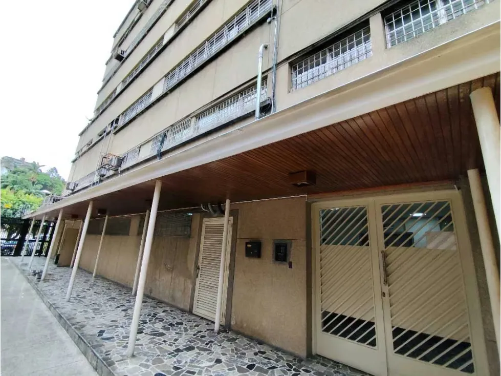 Se alquila cubiculo/oficina 5m2 La Trinidad 2284 - 24