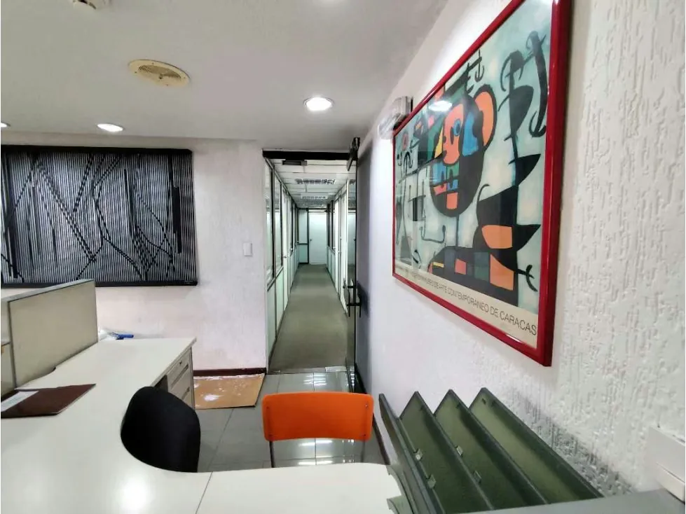 Se alquila cubiculo/oficina 5m2 La Trinidad 2284 - 3