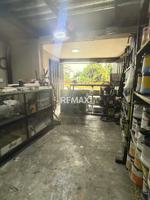 En Venta Local Comercial, sector El Milagro, Valera - 3