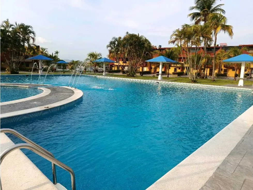 Vendo TH 230m2 Puerto Encantado 8557 - 40