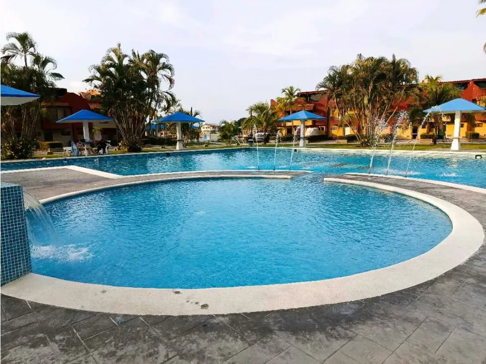 Vendo TH 230m2 Puerto Encantado 8557 - 41