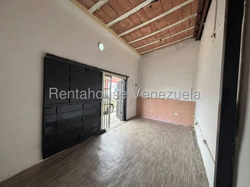 Local Comercial en Alquiler en Parroquia Juan de Villegas, Lara - 2