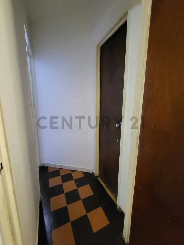 Estudio práctico en Fundación Mendoza: tu espacio privado en Barcelona - 2