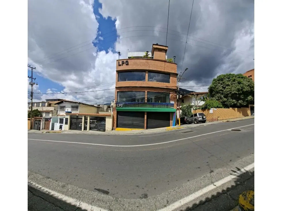 Vendo edificio comercial 870m2 Los Chorros 4528