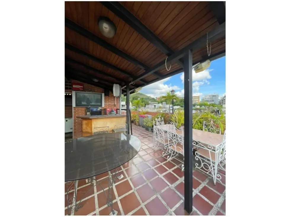 Vendo edificio comercial 870m2 Los Chorros 4528 - 27