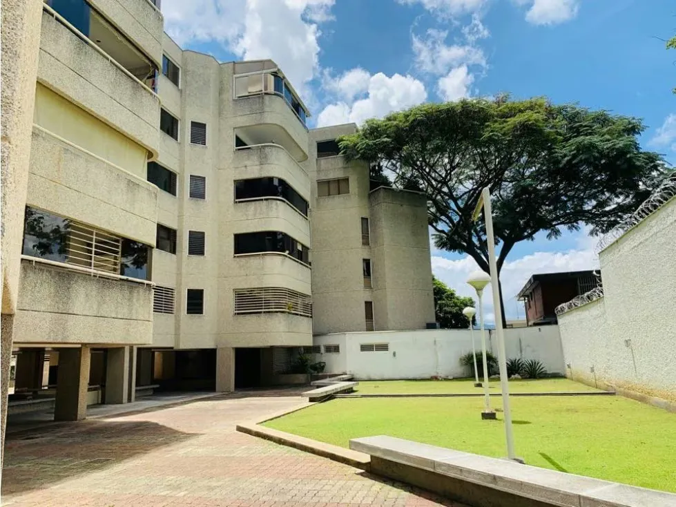 Se Vende Apartamento 311m2 en la Urbanización Los Palos Grandes - 3