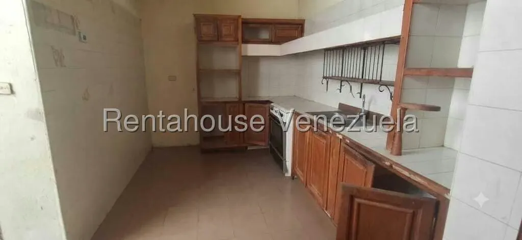 Casa (Colonial) en Venta en Centro, Lara - 11
