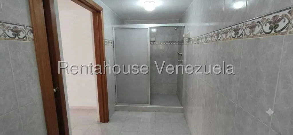 Casa (Colonial) en Venta en Centro, Lara - 15