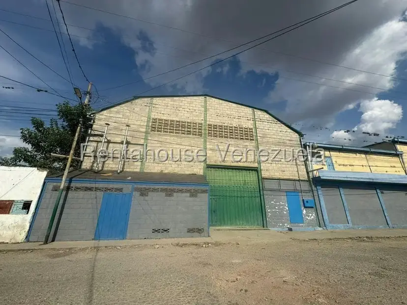 Comercial (Galpon - Deposito) en Venta en Zona Oeste, Lara