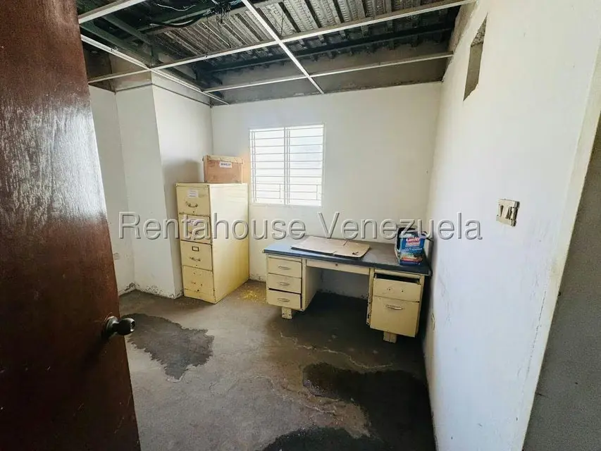Galpon - Deposito en Venta en Zona Oeste, Lara - 29