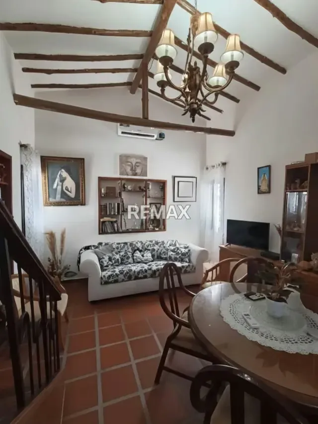 APARTAMENTO EN CONDOMINIO SEVILLANA SUITES. PORLAMAR, AVENIDA BOLÍVAR, MUNICIPIO MARIÑO. - 2