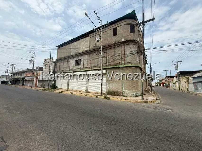 Local Comercial en Alquiler en Casco Central, Zulia - 2