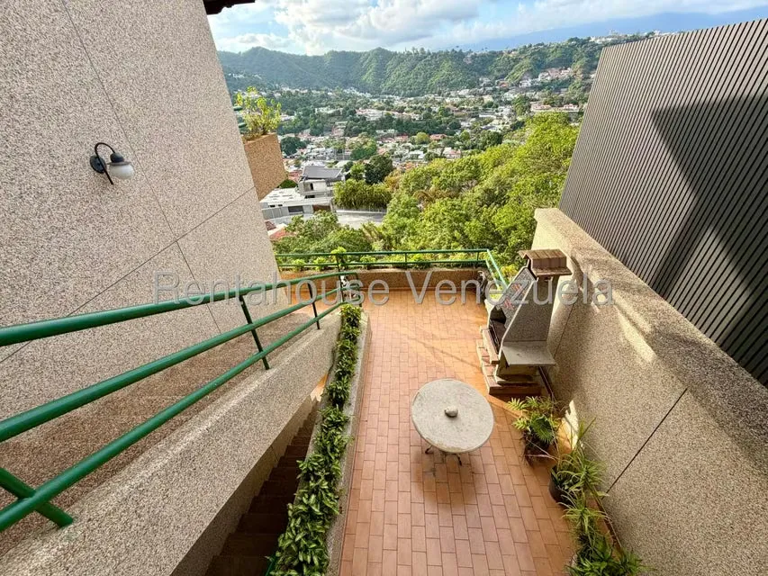 Apartamento (1 Nivel) en Alquiler en Prados del Este, Distrito Metropolitano - 13
