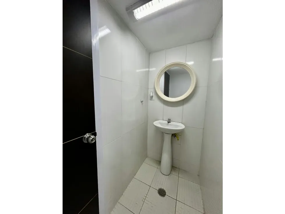 LOCAL COMERCIAL EN VENTA 92.90M2 - URB. PRADOS DEL ESTE - 5