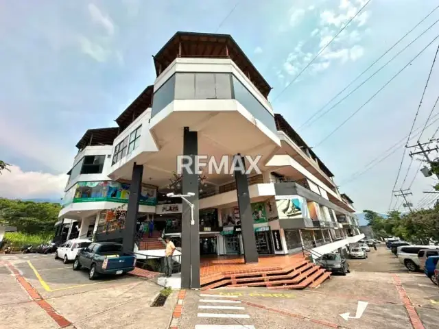 ”Apartamento tipo estudio en el Centro Comercial Plaza Amoblado