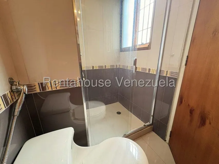 Apartamento (1 Nivel) en Venta en Los Nuevos Teques, Miranda - 21
