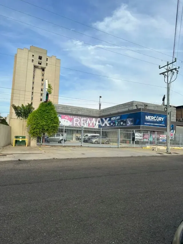 Local Comercial en Calle 72