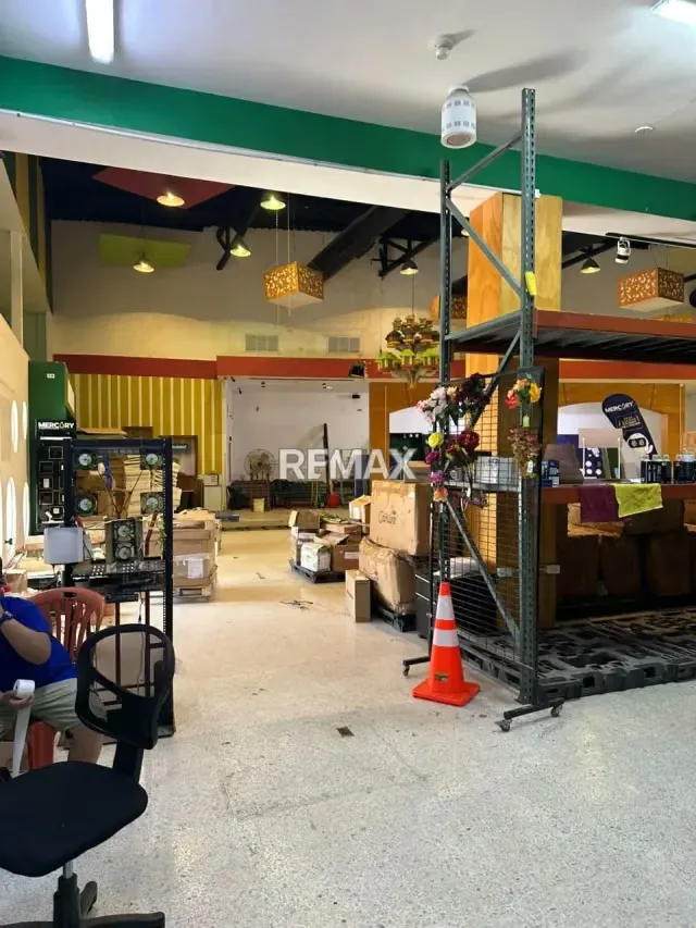 Local Comercial en Calle 72 - 4