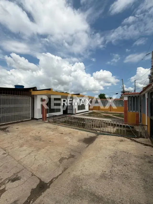 Casa en venta Urbanización La floresta zona oeste - 4
