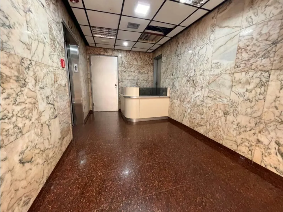 Alquilo oficina 150 m2 La Urbina 5394 - 6