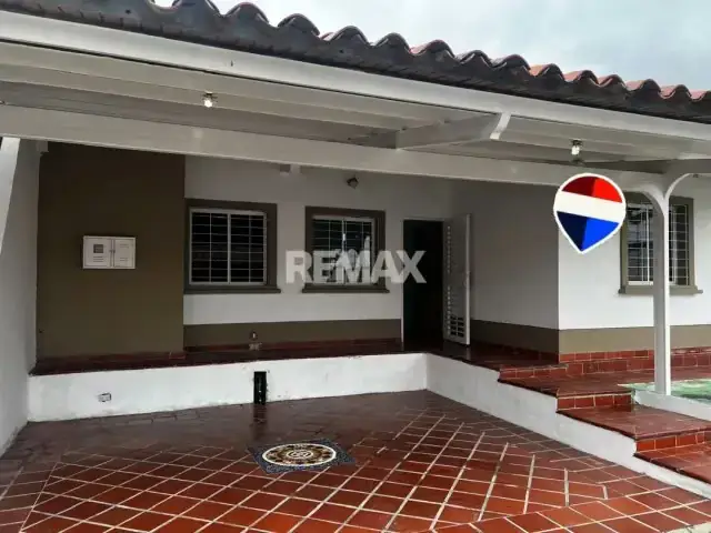VENDO CASA EN ROCA DEL VALLE (RIBEREÑA)