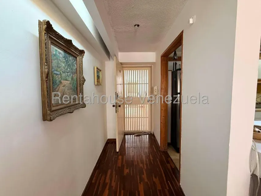 Apartamento (1 Nivel) en Venta en La Campiña, Distrito Metropolitano - 4