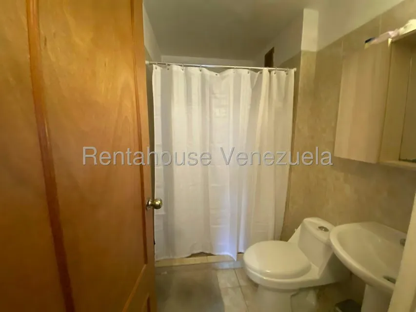 Apartamento (1 Nivel) en Venta en Colinas de La Tahona, Distrito Metropolitano - 19
