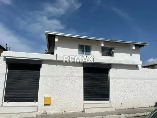 Local Comercial de 13 mts en Alquiler Urbanizacion los Pinos 2-Cabudare - 2