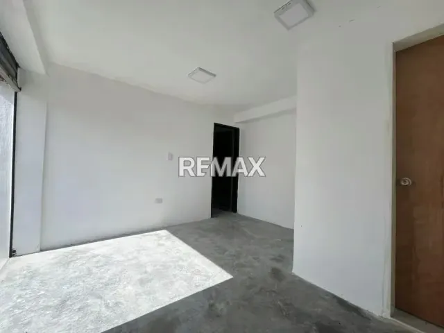 Local Comercial de 13 mts en Alquiler Urbanizacion los Pinos 2-Cabudare - 4