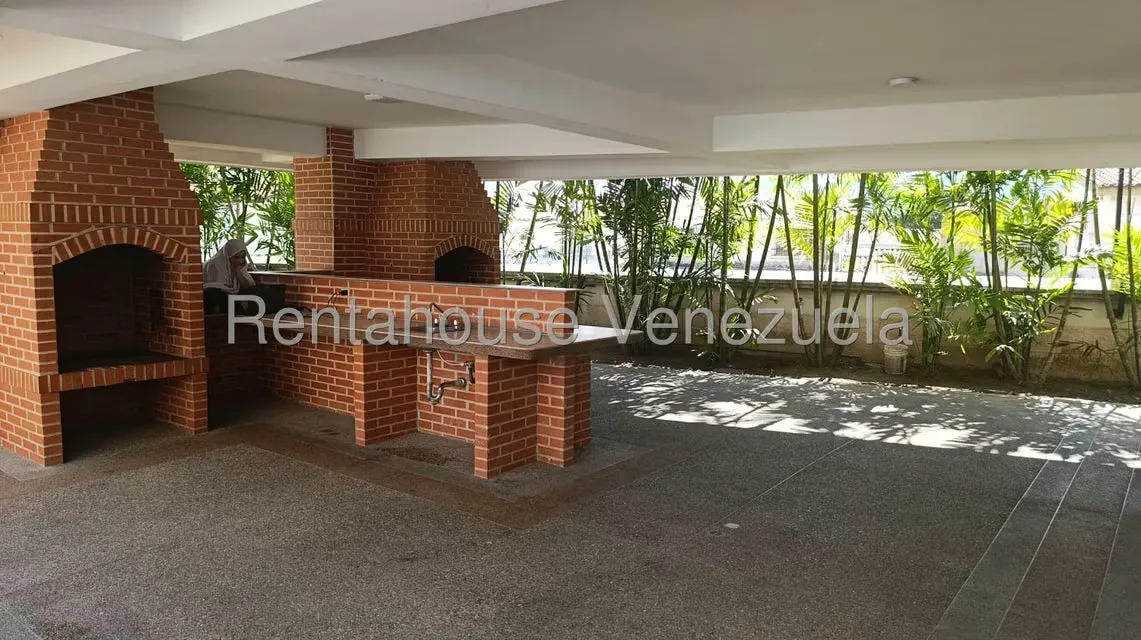 Apartamento (1 Nivel) en Venta en Trigal Norte, Carabobo - 37