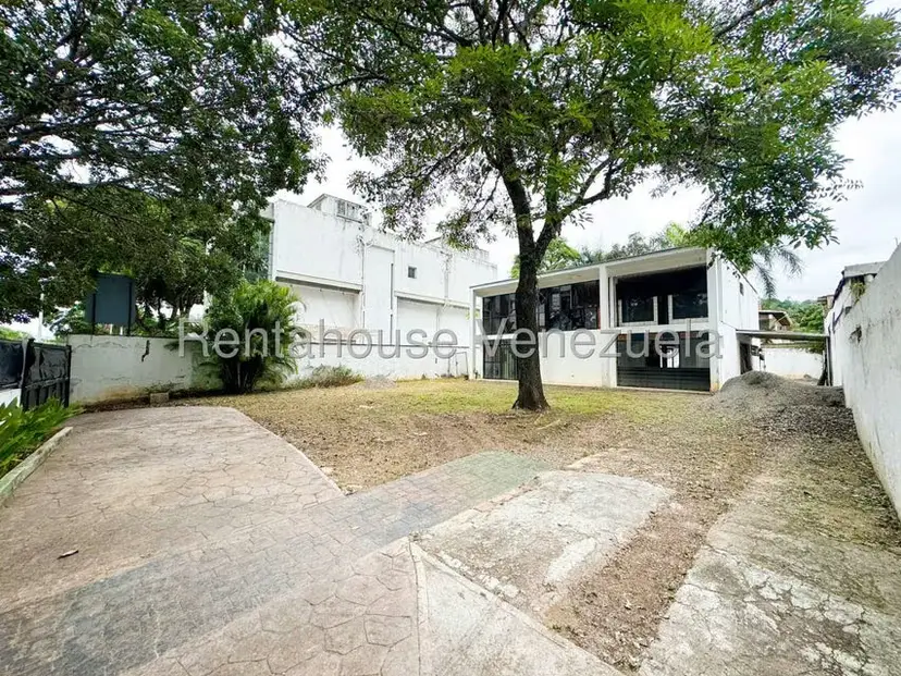 Casa (Duplex) en Venta en Chuao, Distrito Metropolitano