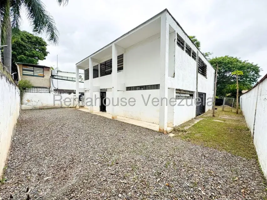 Casa (Duplex) en Venta en Chuao, Distrito Metropolitano - 8